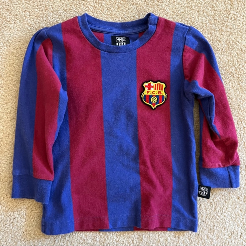 2T clothes bundle - Picture 2 of 5